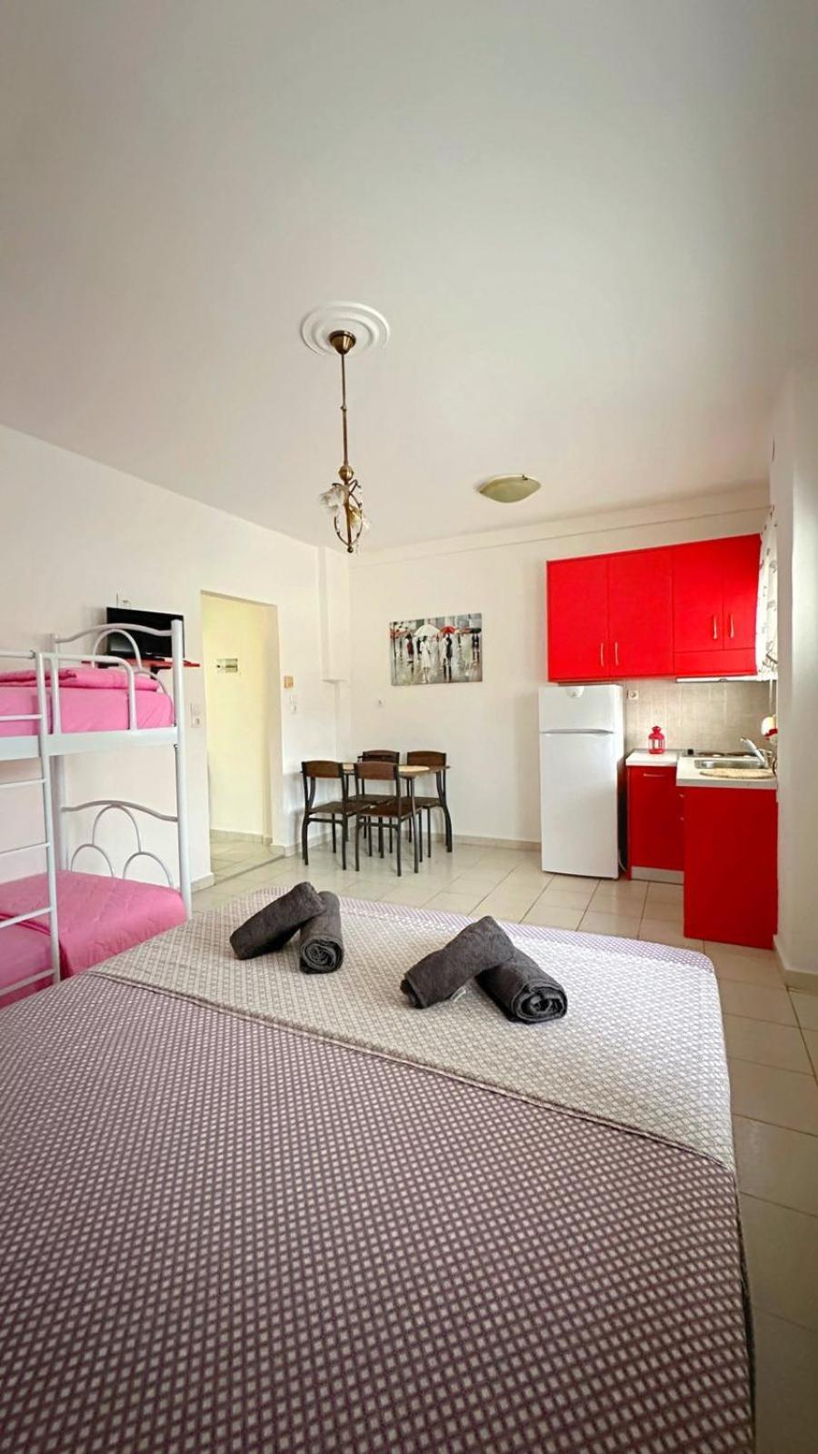 Elena Rooms-Apartments -B アスプロヴァルタ エクステリア 写真